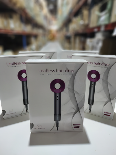 Secador iónico tipo dyson con accesorios